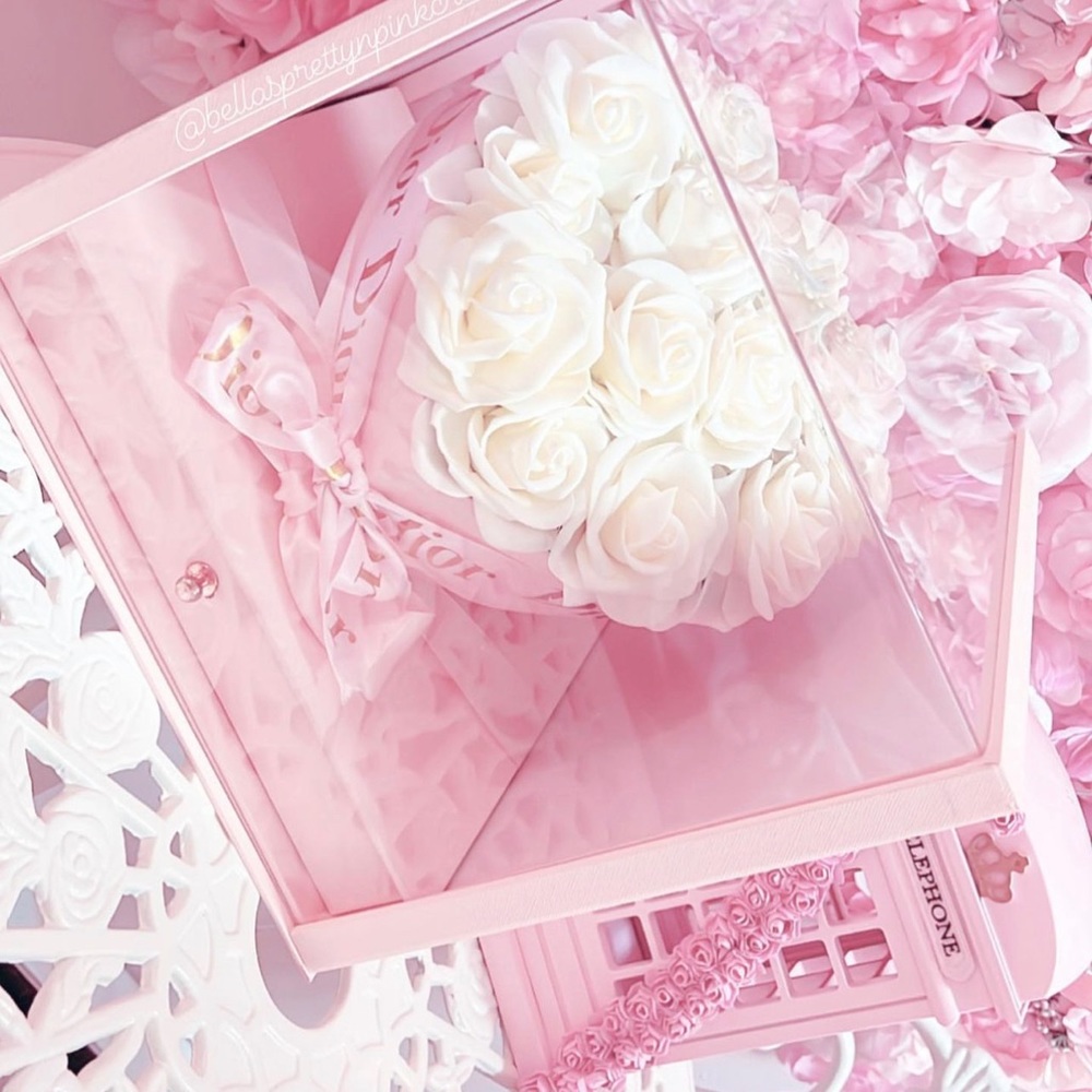 Artificial flower box
